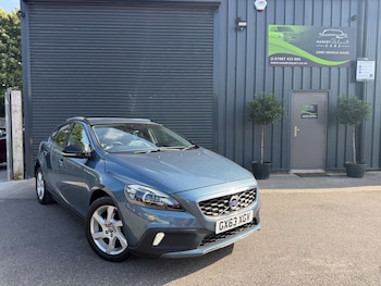 Used Volvo V40 2014 for sale - 79245575: Photo