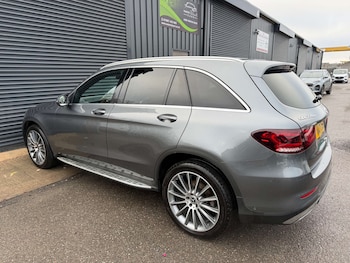 Used Mercedes-Benz GLC 2022 for sale - 77210023: Photo