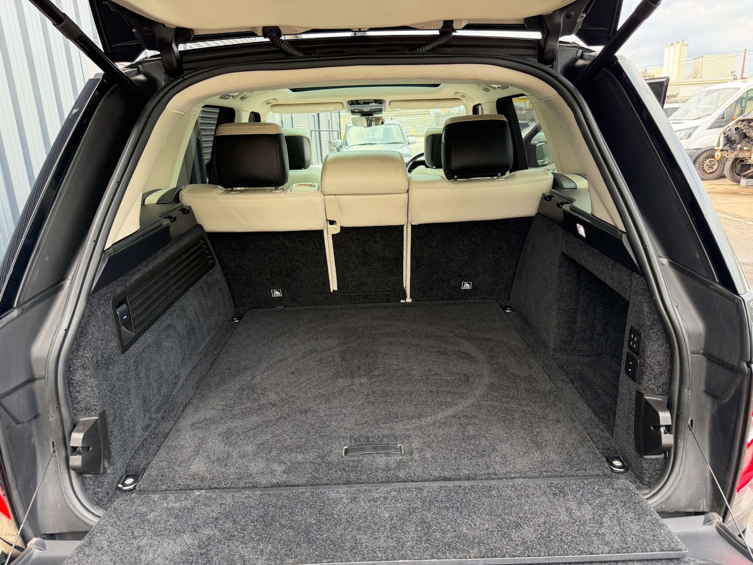 Used Land Rover Range Rover 2018 for sale - 78014335: Photo 31