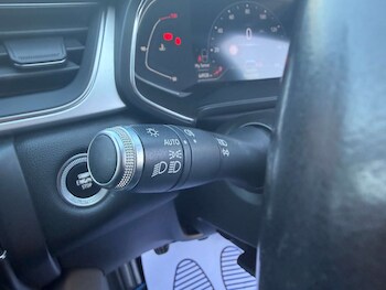 Used Renault Captur 2020 for sale - 78258838: Photo