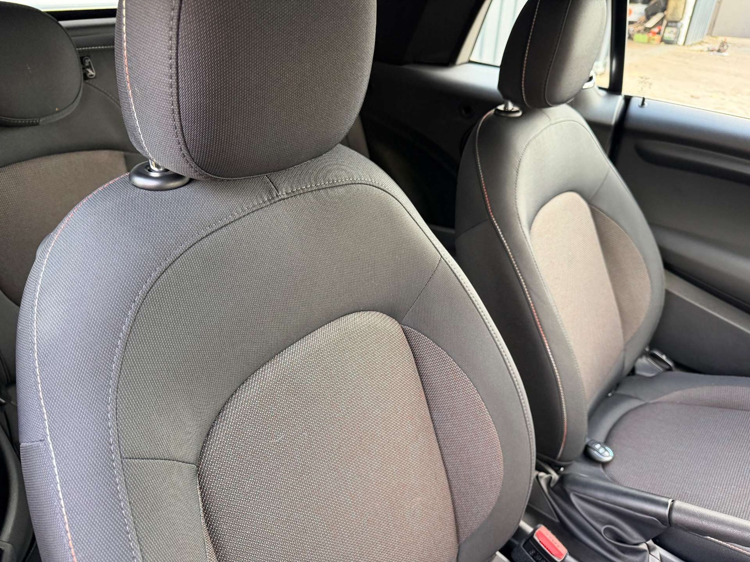 Used MINI Convertible 2019 for sale - 76618867: Photo 18