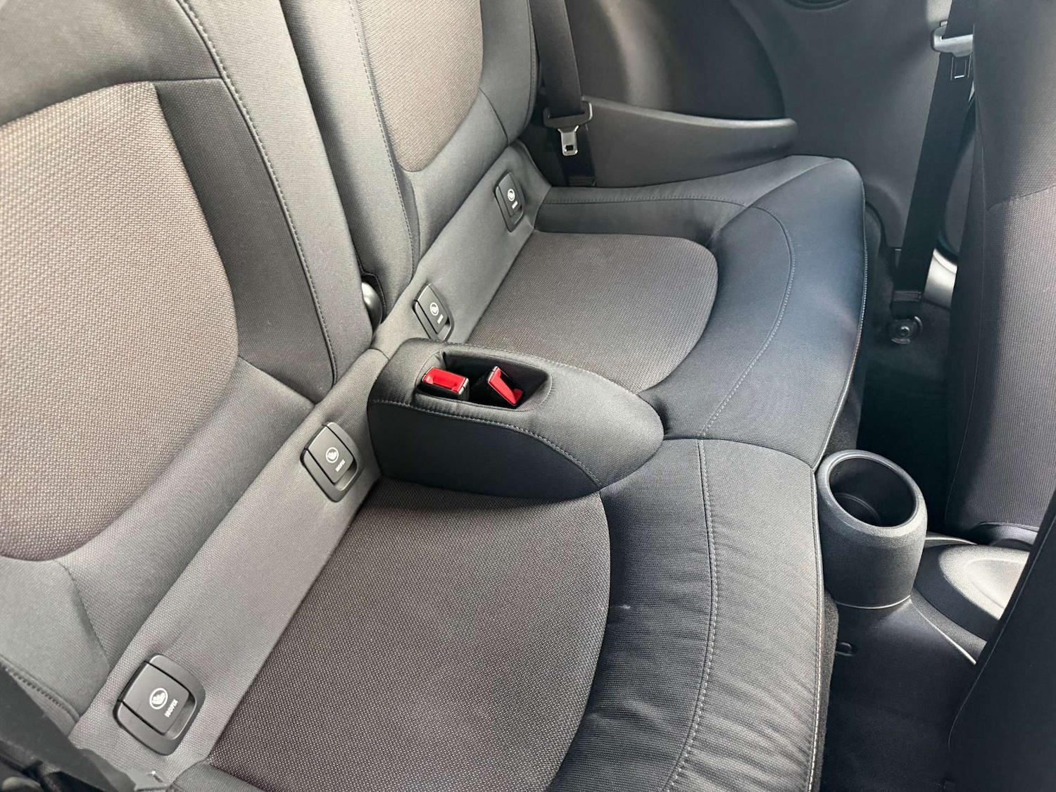 Used MINI Convertible 2019 for sale - 76618867: Photo 19