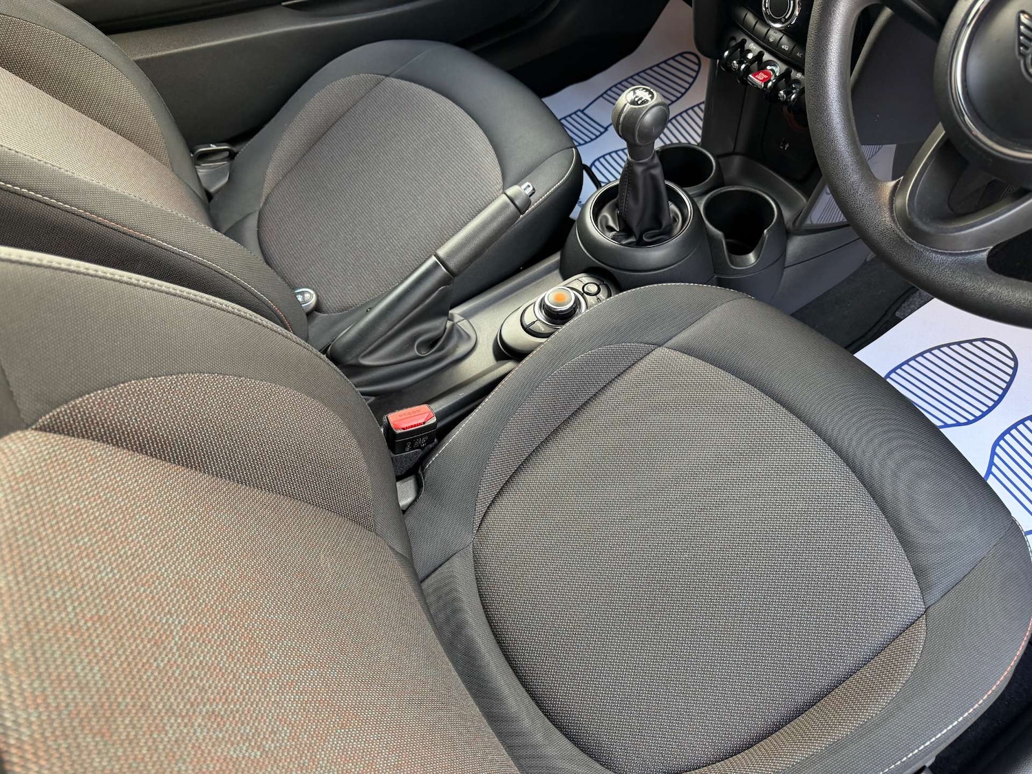 Used MINI Convertible 2019 for sale - 76618867: Photo 20