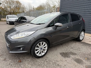 Used Ford Fiesta 2015 for sale - 76595232: Photo