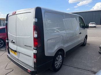 Used Renault Trafic 2017 for sale - 78228117: Photo