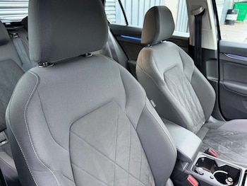 Used Volkswagen Golf 2022 for sale - 76830060: Photo