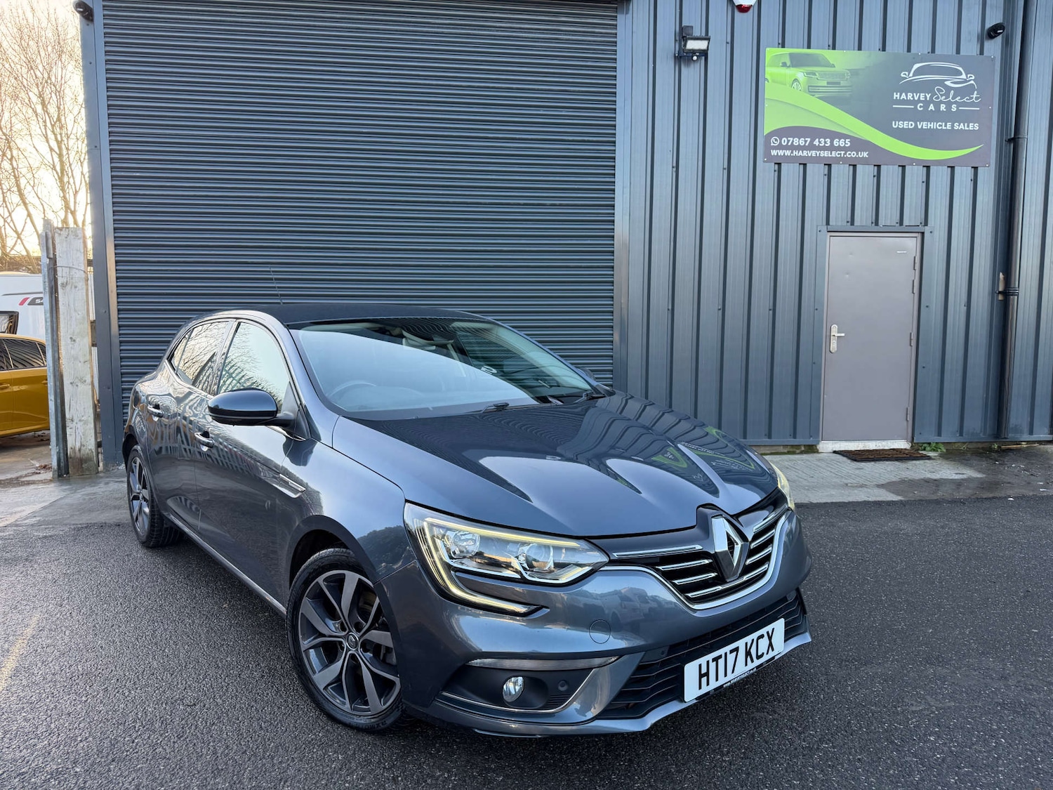 Used Renault Megane 2017 for sale - 76892328: Photo 1
