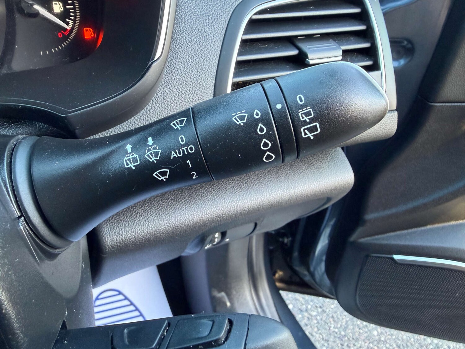 Used Renault Megane 2017 for sale - 76892328: Photo 15