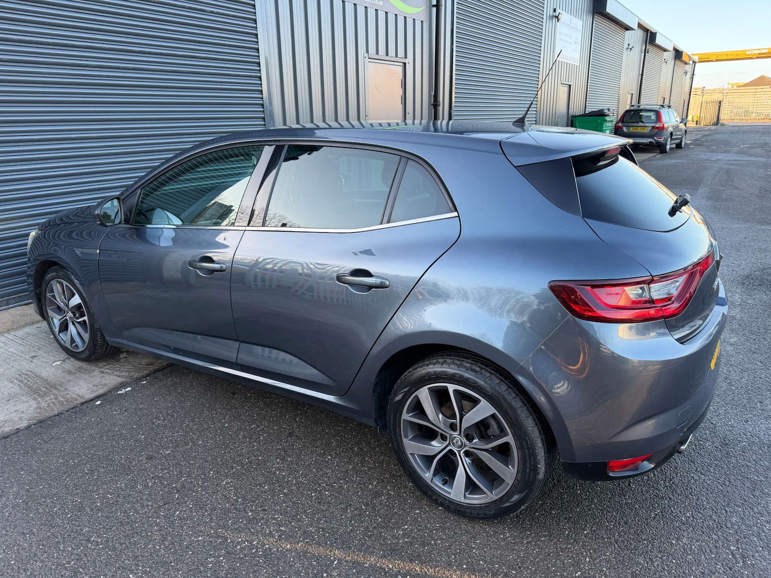 Used Renault Megane 2017 for sale - 76892328: Photo 19
