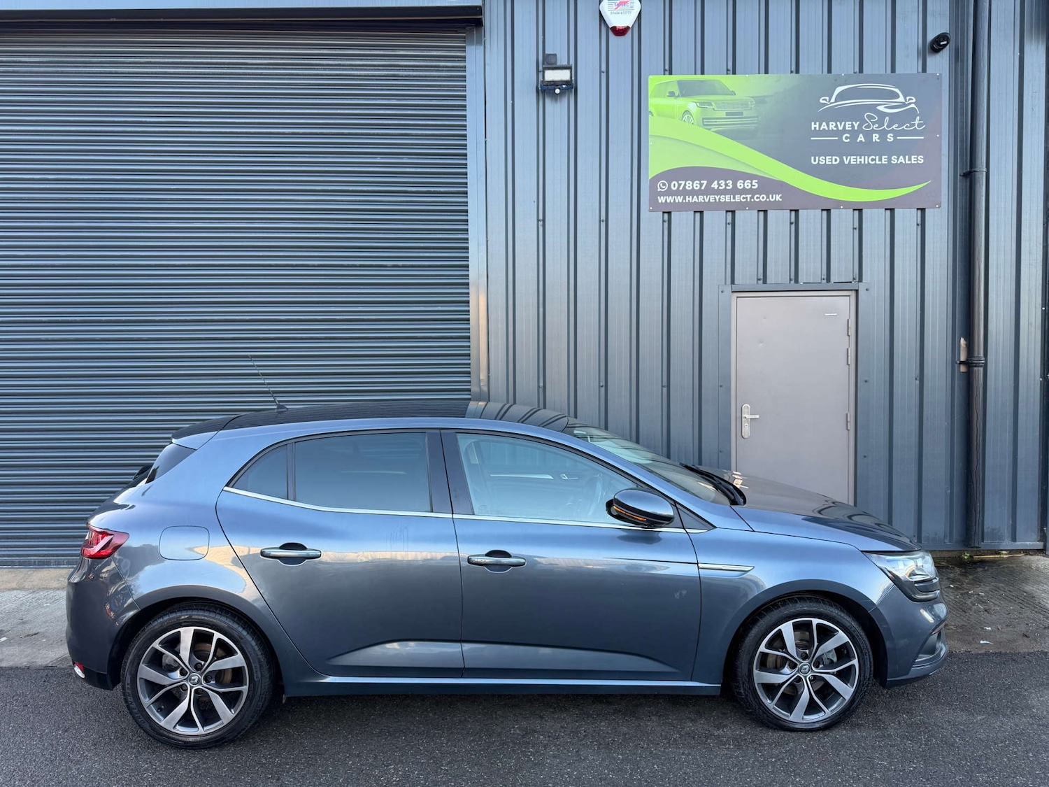 Used Renault Megane 2017 for sale - 76892328: Photo 23