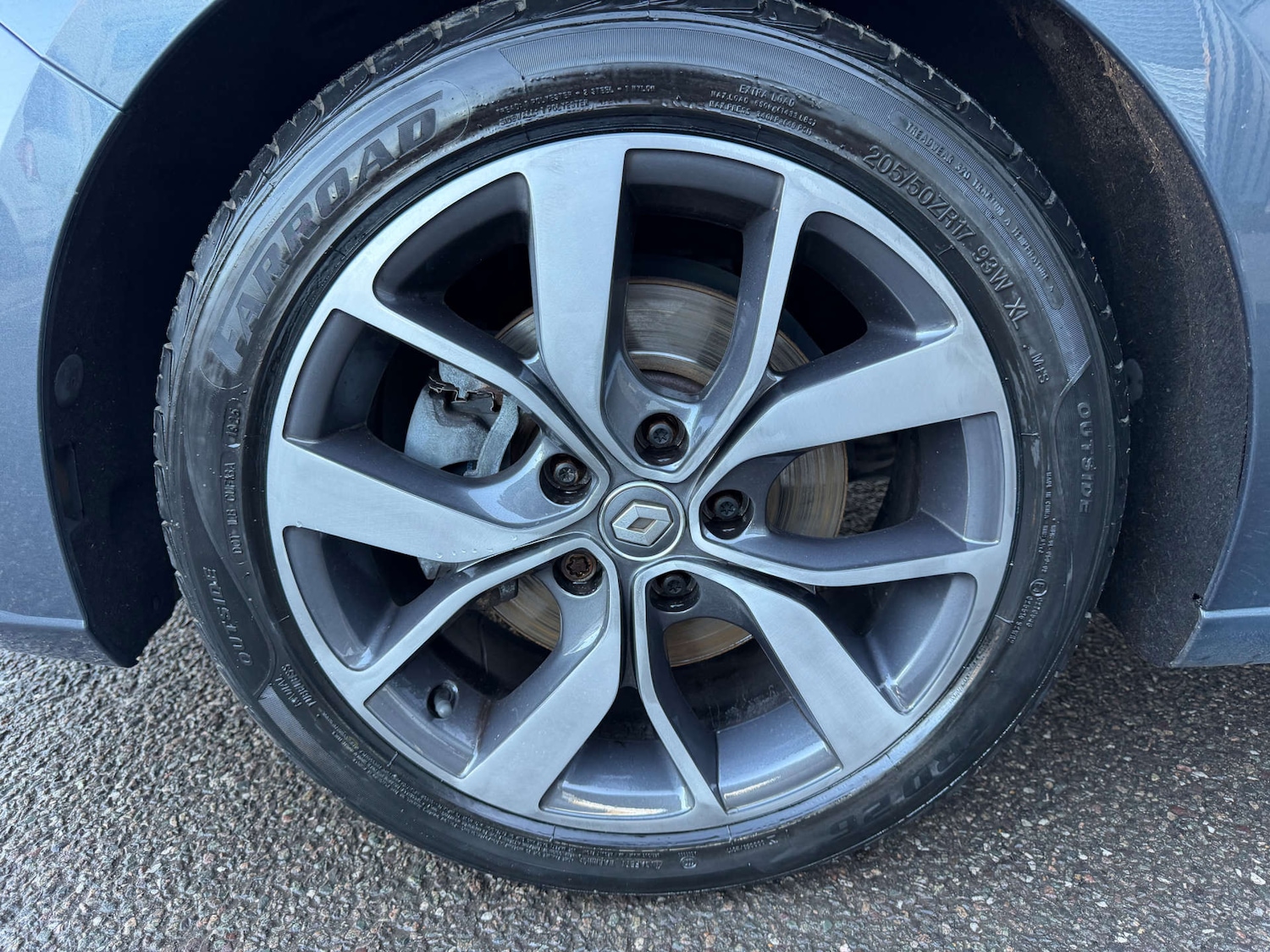 Used Renault Megane 2017 for sale - 76892328: Photo 5