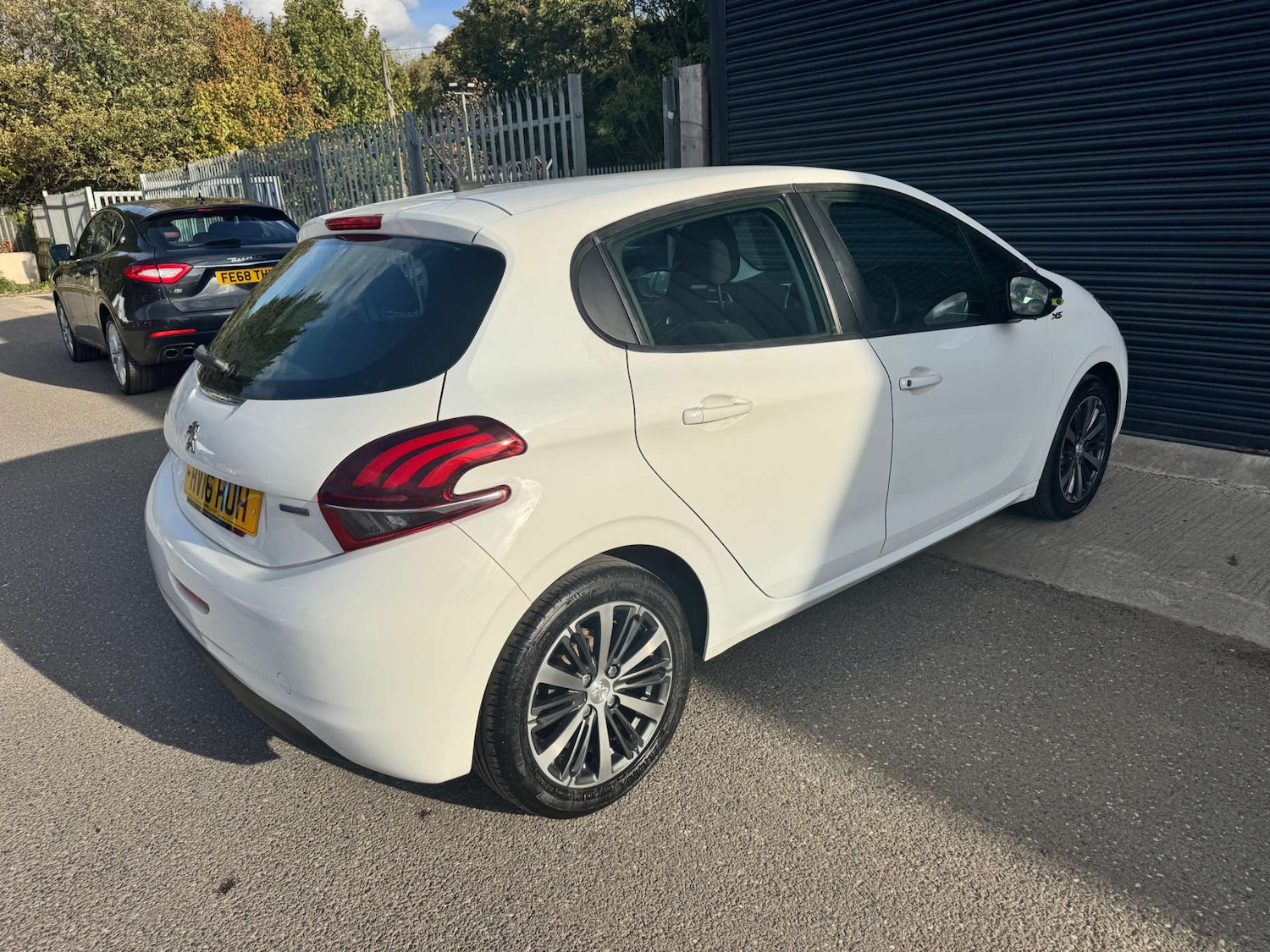 Used Peugeot 208 2016 for sale - 76476786: Photo 9