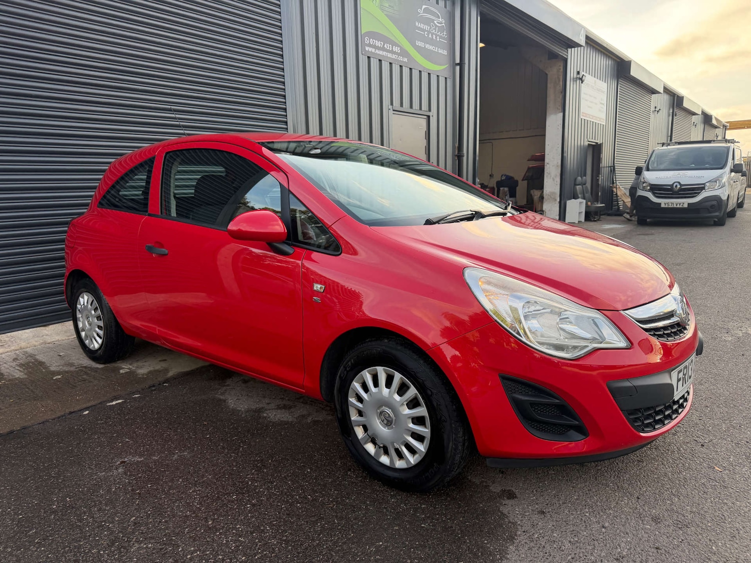 Used Vauxhall Corsa 2013 for sale - 76476772: Photo 3