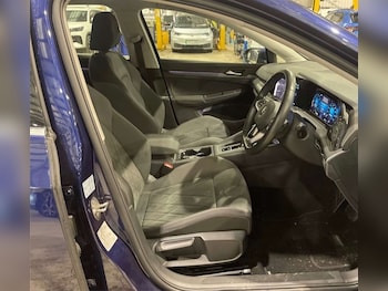 Used Volkswagen Golf 2022 for sale - 77803660: Photo