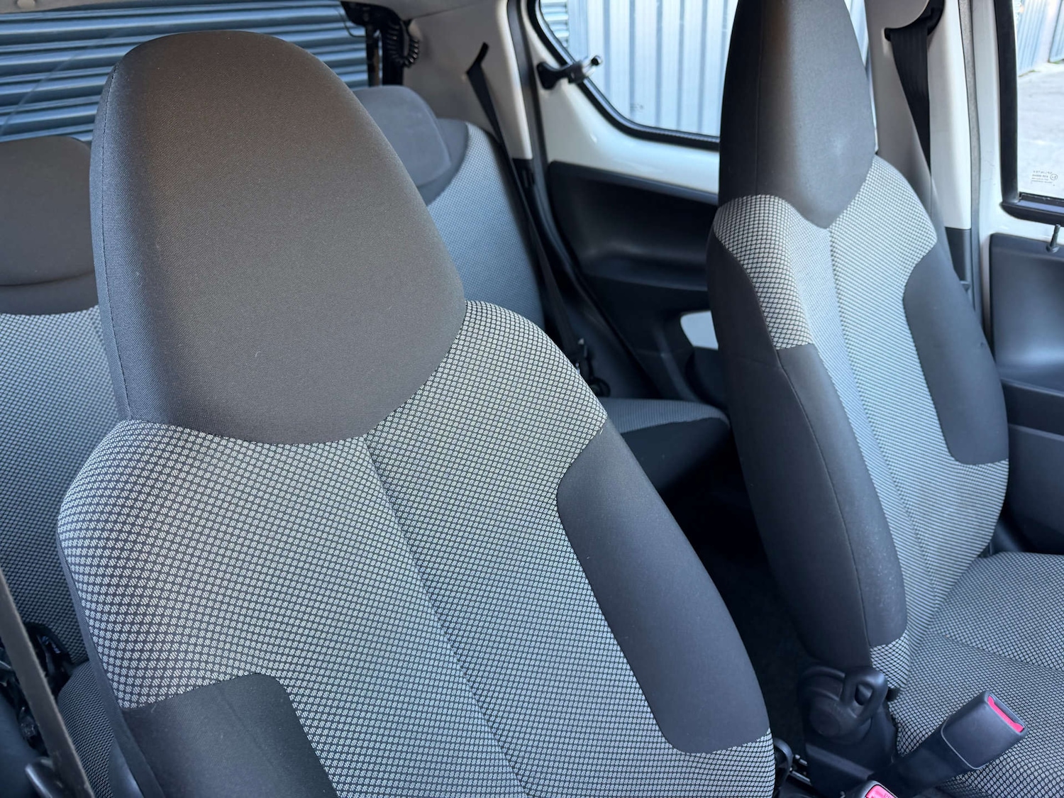 Used Toyota AYGO 2013 for sale - 77132816: Photo 10