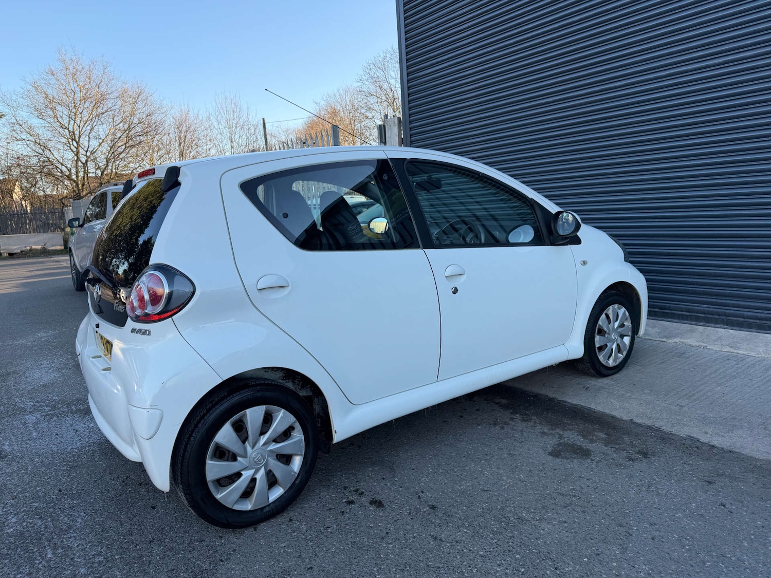 Used Toyota AYGO 2013 for sale - 77132816: Photo 2