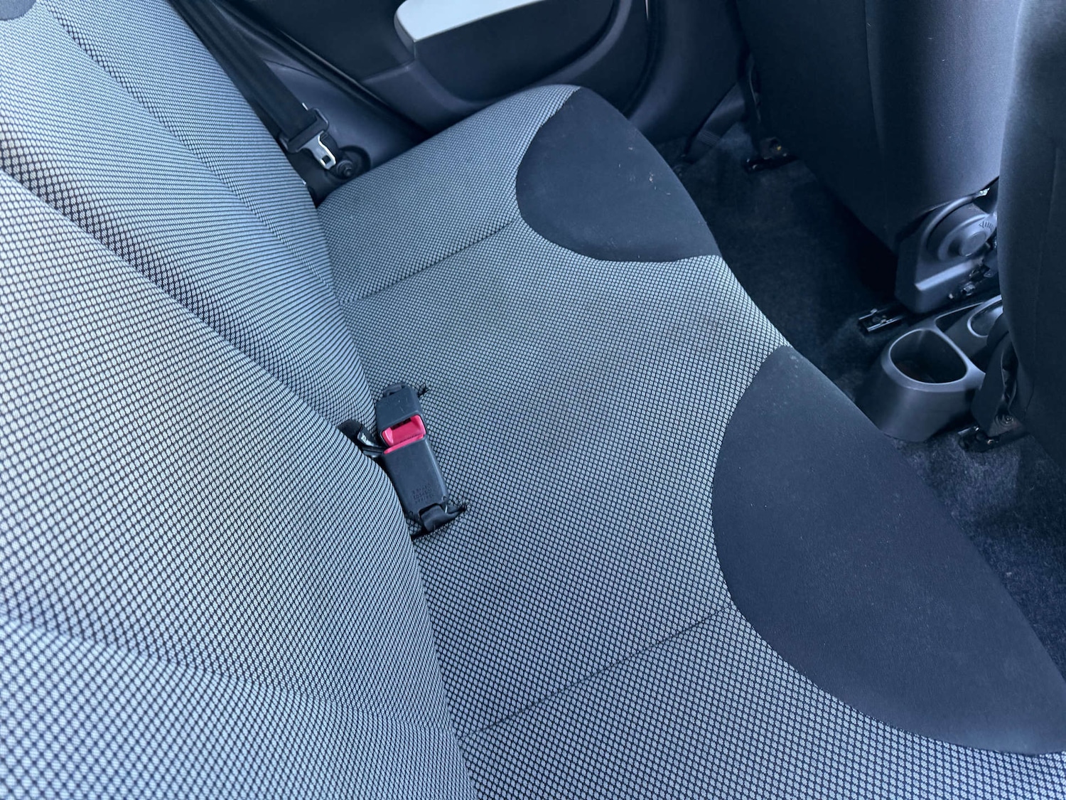 Used Toyota AYGO 2013 for sale - 77132816: Photo 9