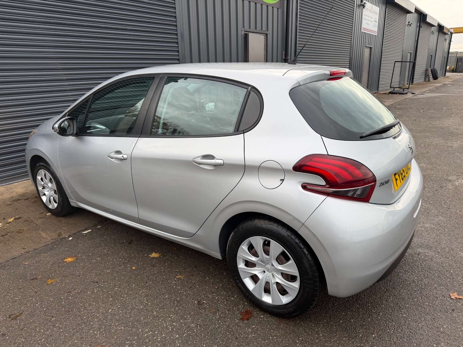 Used Peugeot 208 2015 for sale - 76491001: Photo 12