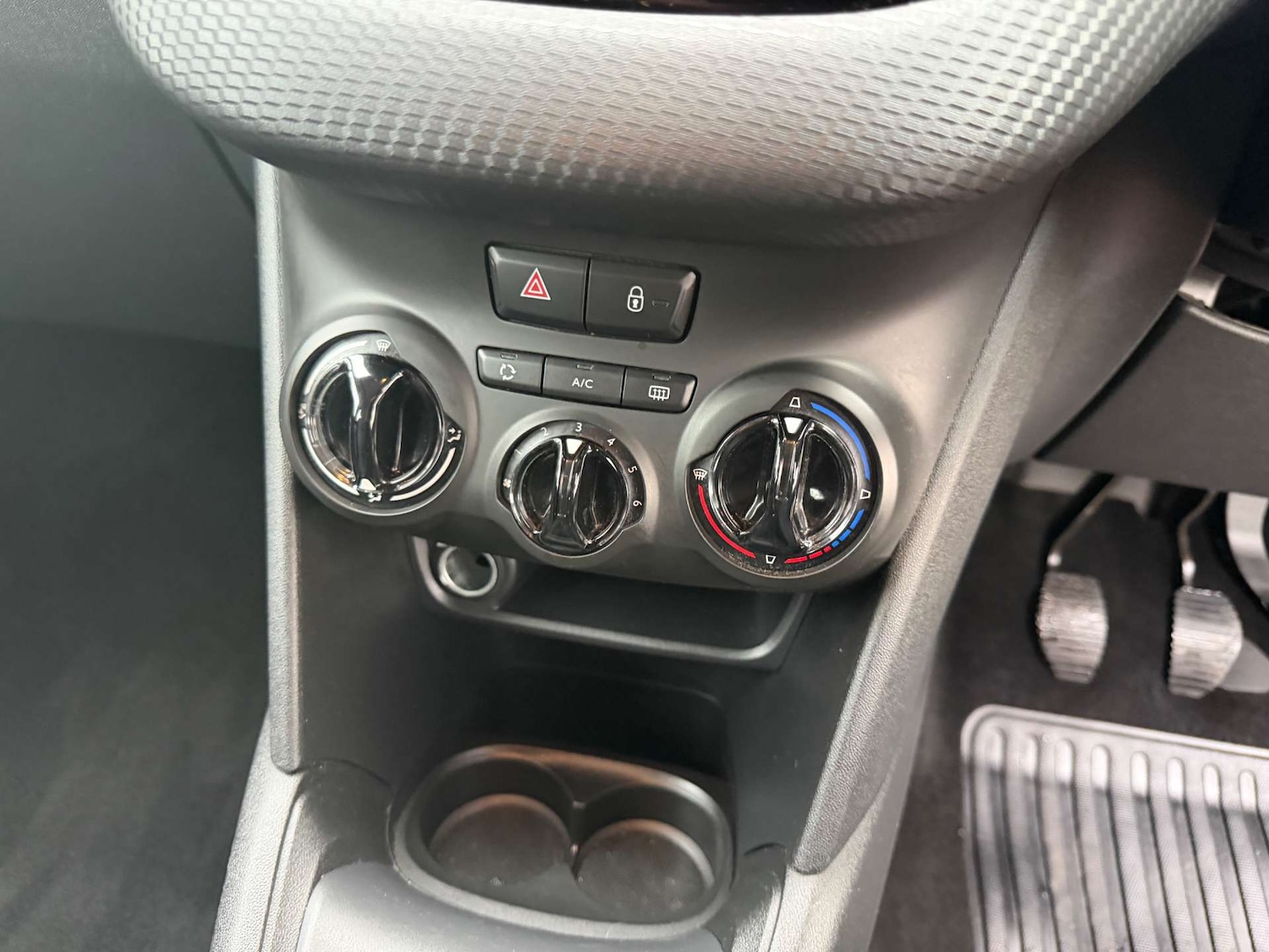 Used Peugeot 208 2015 for sale - 76491001: Photo 17