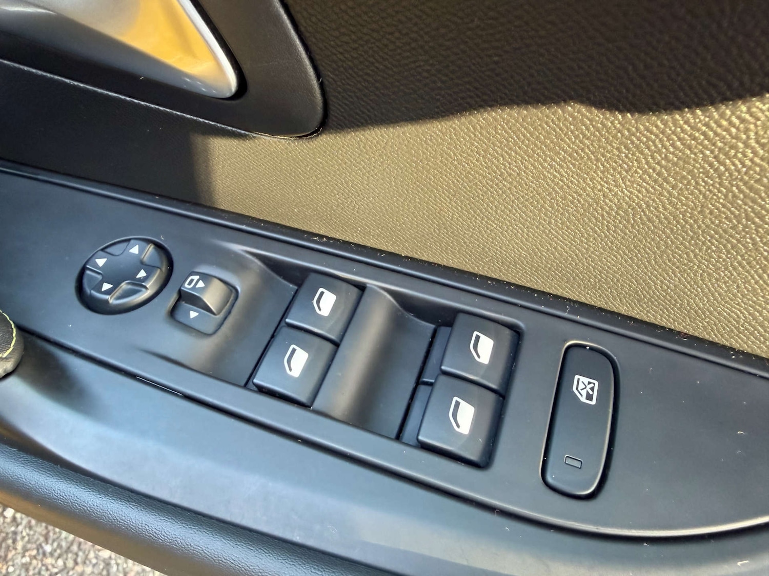 Used Peugeot 208 2020 for sale - 76767882: Photo 10