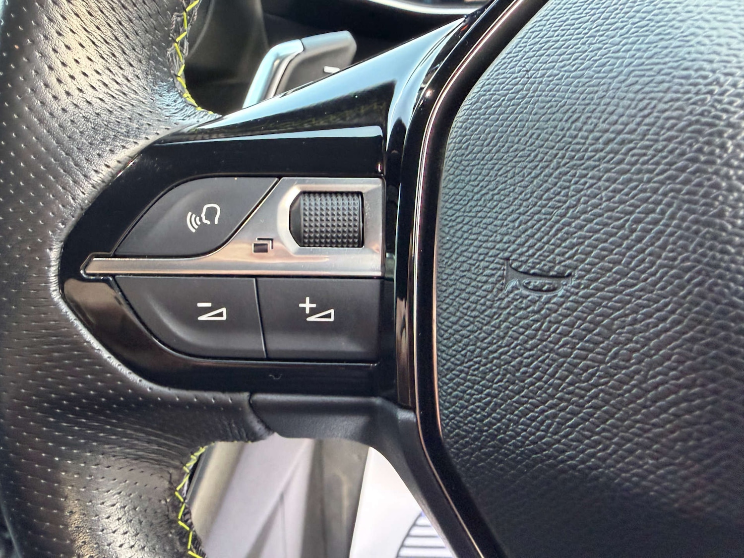 Used Peugeot 208 2020 for sale - 76767882: Photo 11