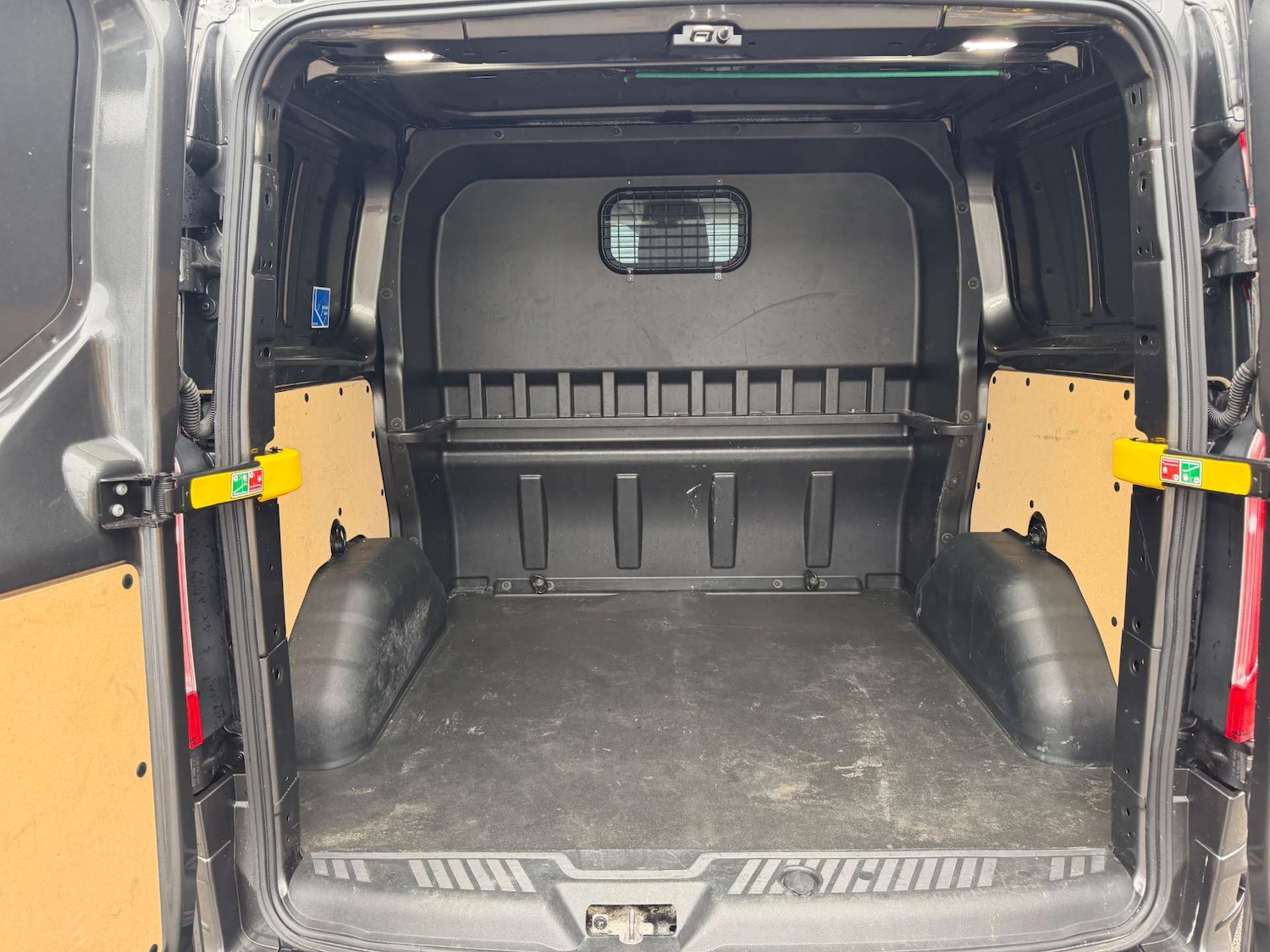 Used Ford Transit Custom 2023 for sale - 77606732: Photo 16