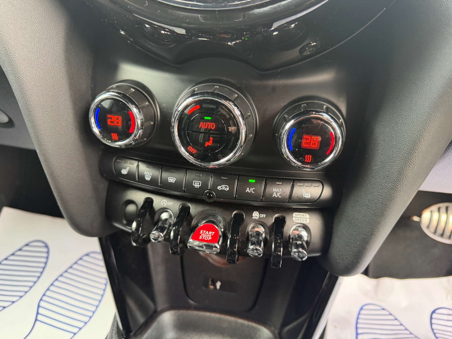 Used MINI Hatch 2020 for sale - 78202458: Photo 12