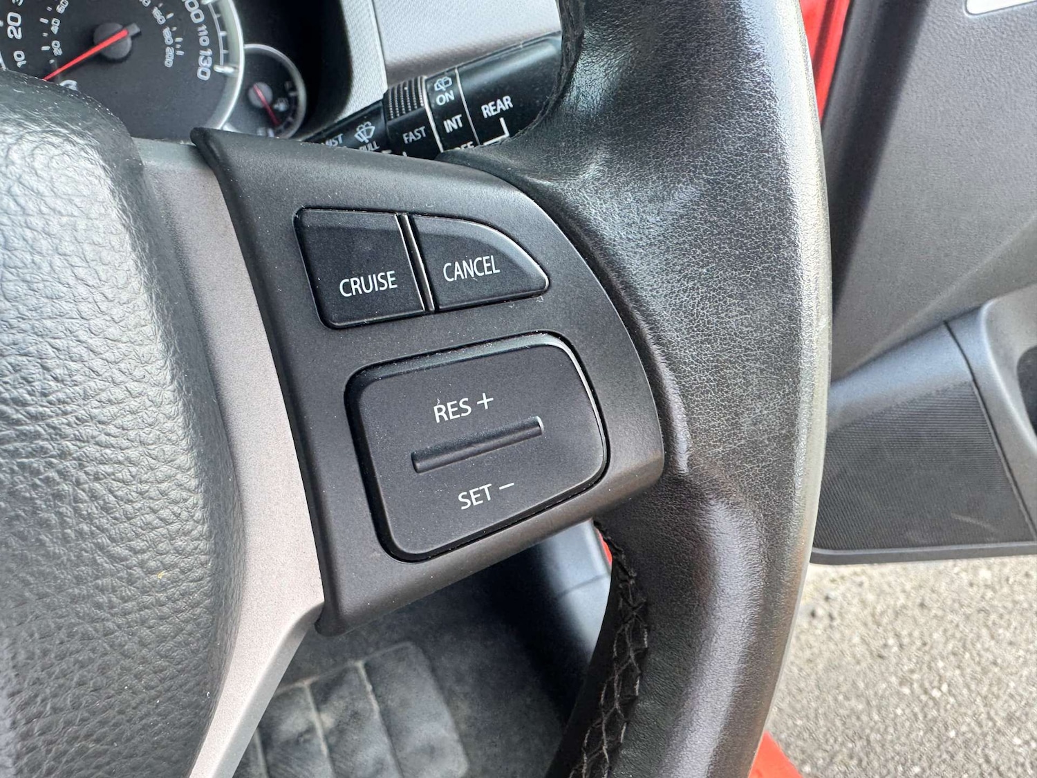 Used Suzuki Swift 2010 for sale - 76919198: Photo 12