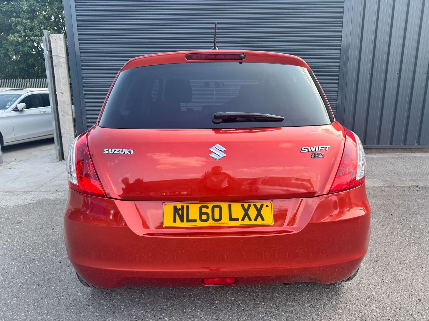 Used Suzuki Swift 2010 for sale - 76919198: Photo 5