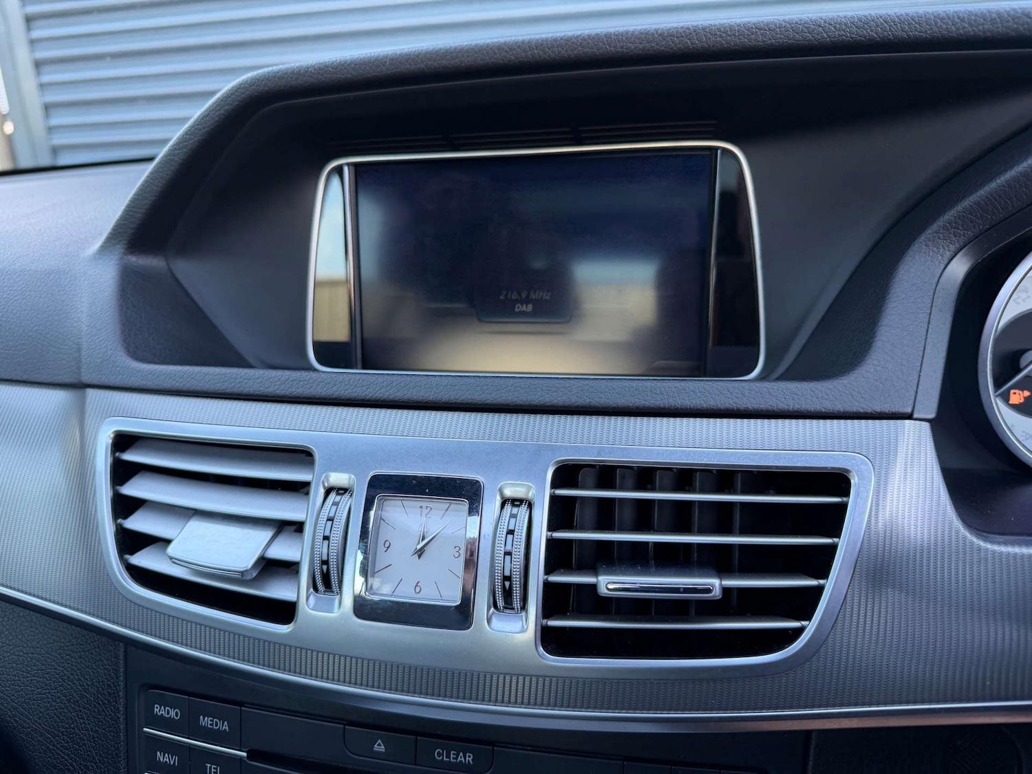 Used Mercedes-Benz E Class 2015 for sale - 76737872: Photo 24