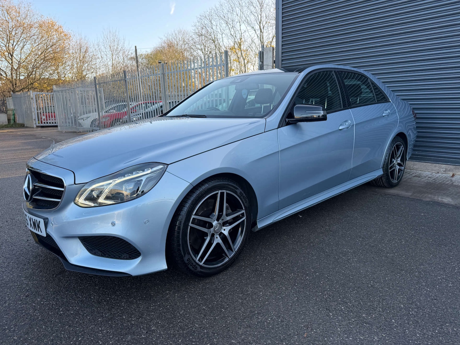 Used Mercedes-Benz E Class 2015 for sale - 76737872: Photo 3