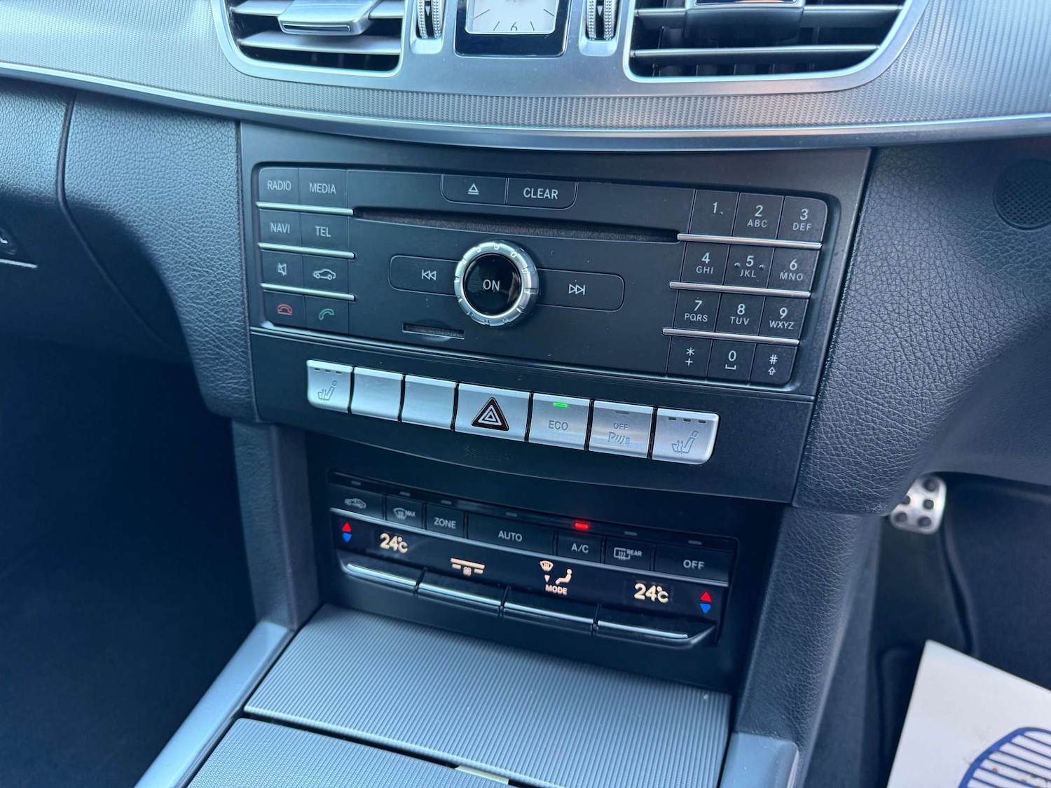 Used Mercedes-Benz E Class 2015 for sale - 76737872: Photo 9