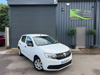 Used Dacia Sandero 2018 for sale - 78852969: Photo