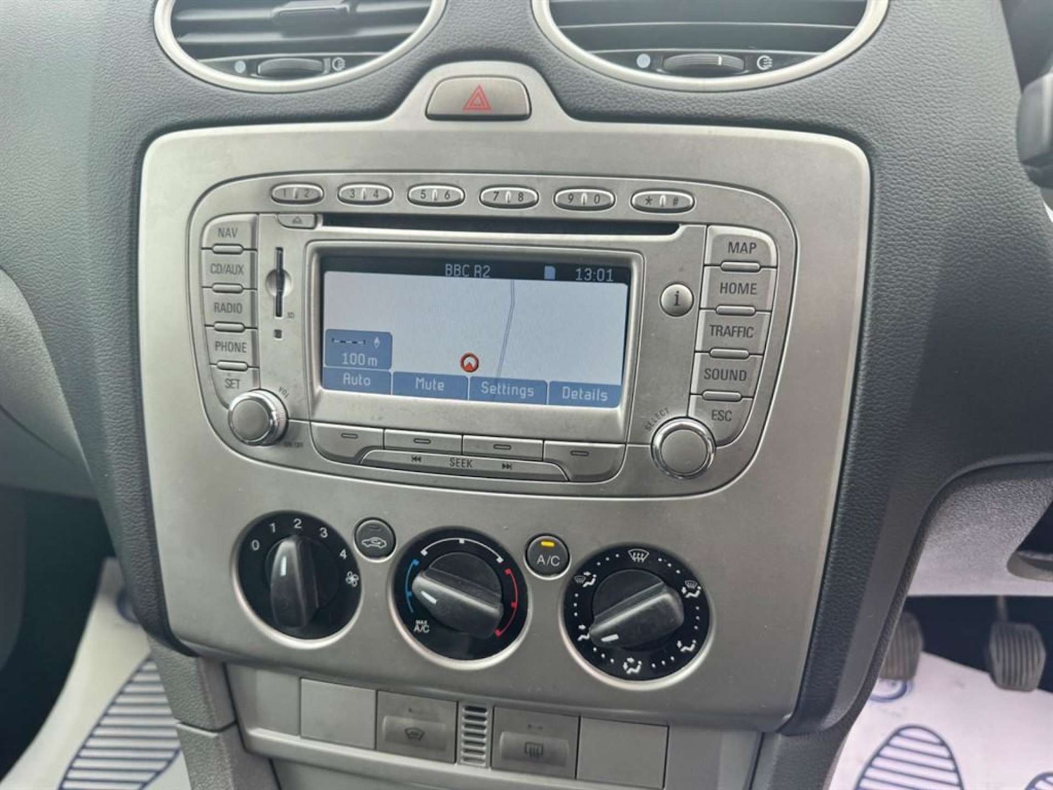 Used Ford Focus 2011 for sale - 76476789: Photo 16