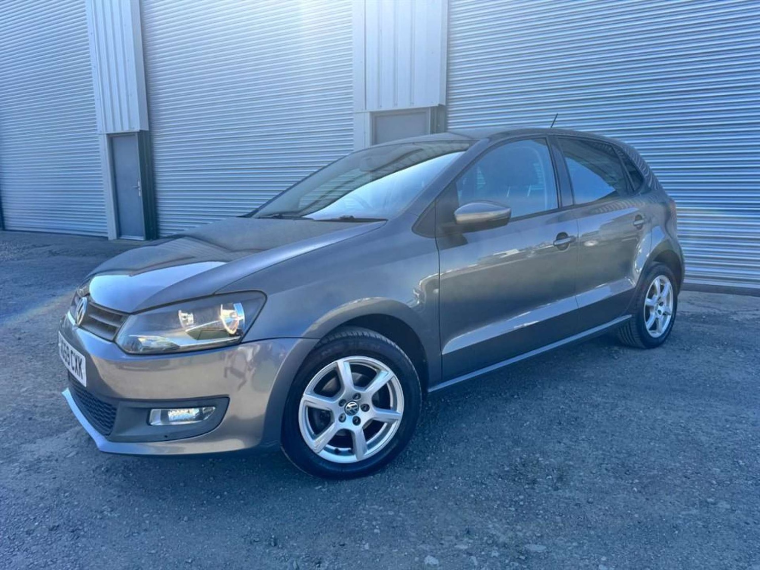 Used Volkswagen Polo 2010 for sale - 76476756: Photo 1