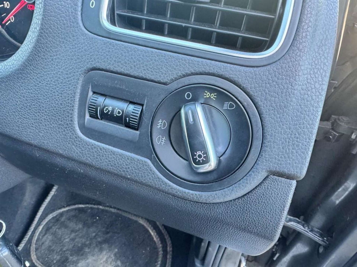 Used Volkswagen Polo 2010 for sale - 76476756: Photo 12