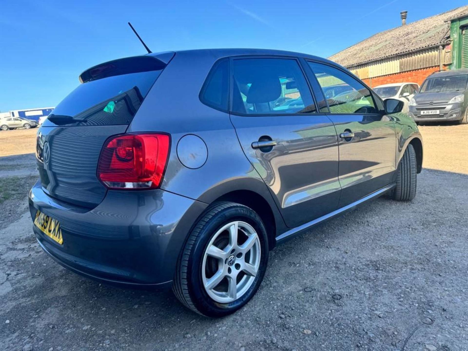 Used Volkswagen Polo 2010 for sale - 76476756: Photo 6