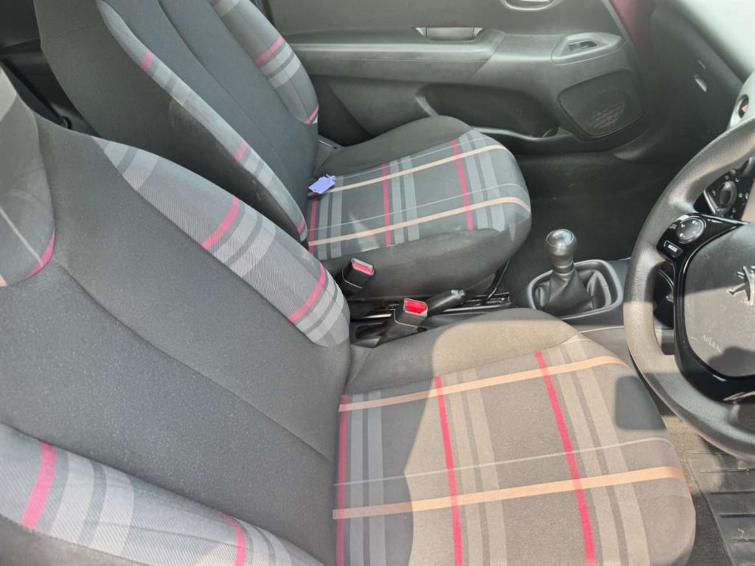 Used Peugeot 108 2016 for sale - 76476758: Photo 10