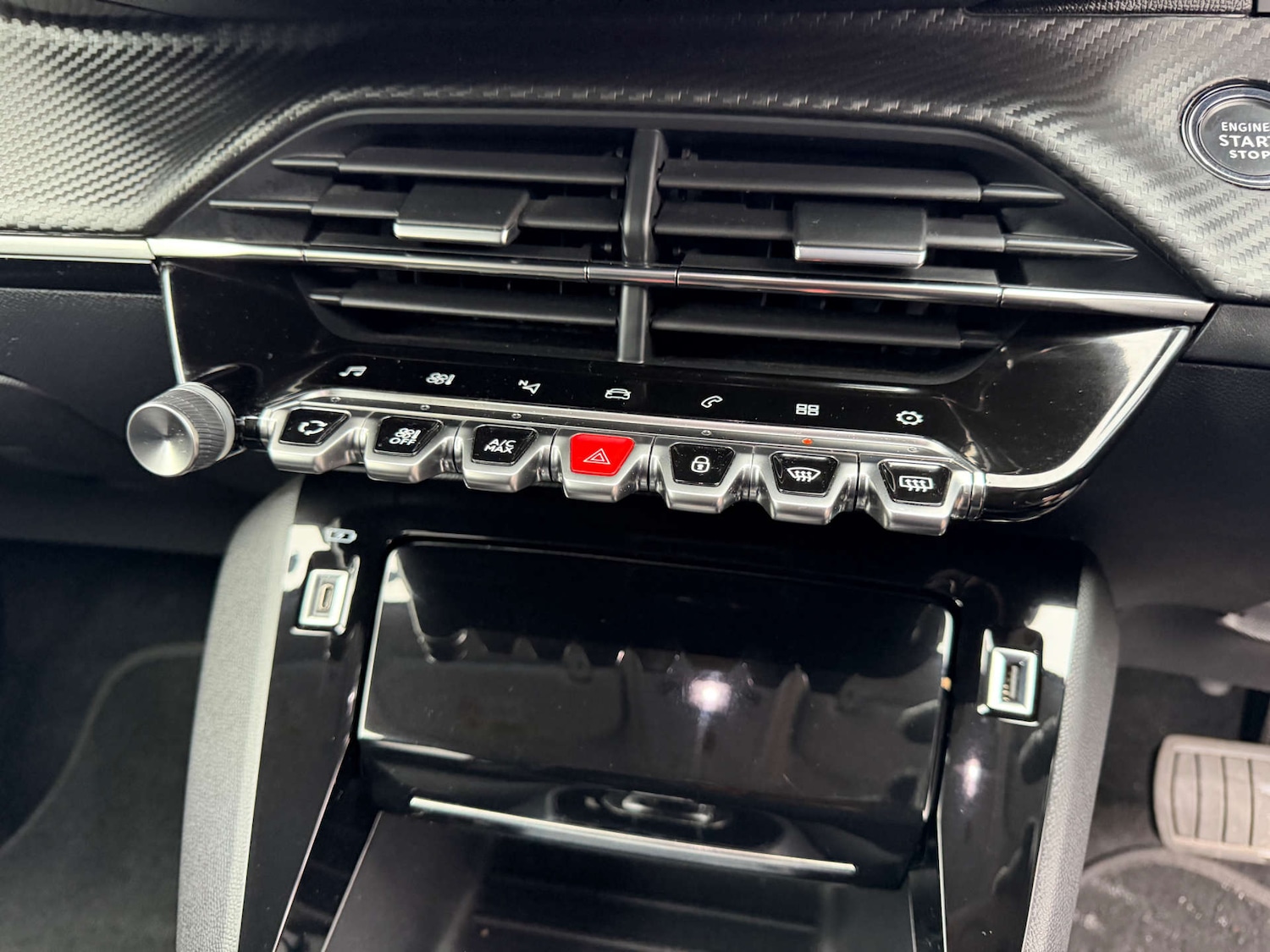 Used Peugeot 2008 2020 for sale - 76589708: Photo 11