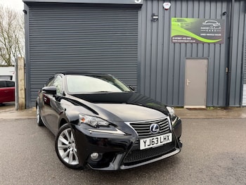 2013 - 2.5 IS 300h Luxury CVT 4dr
