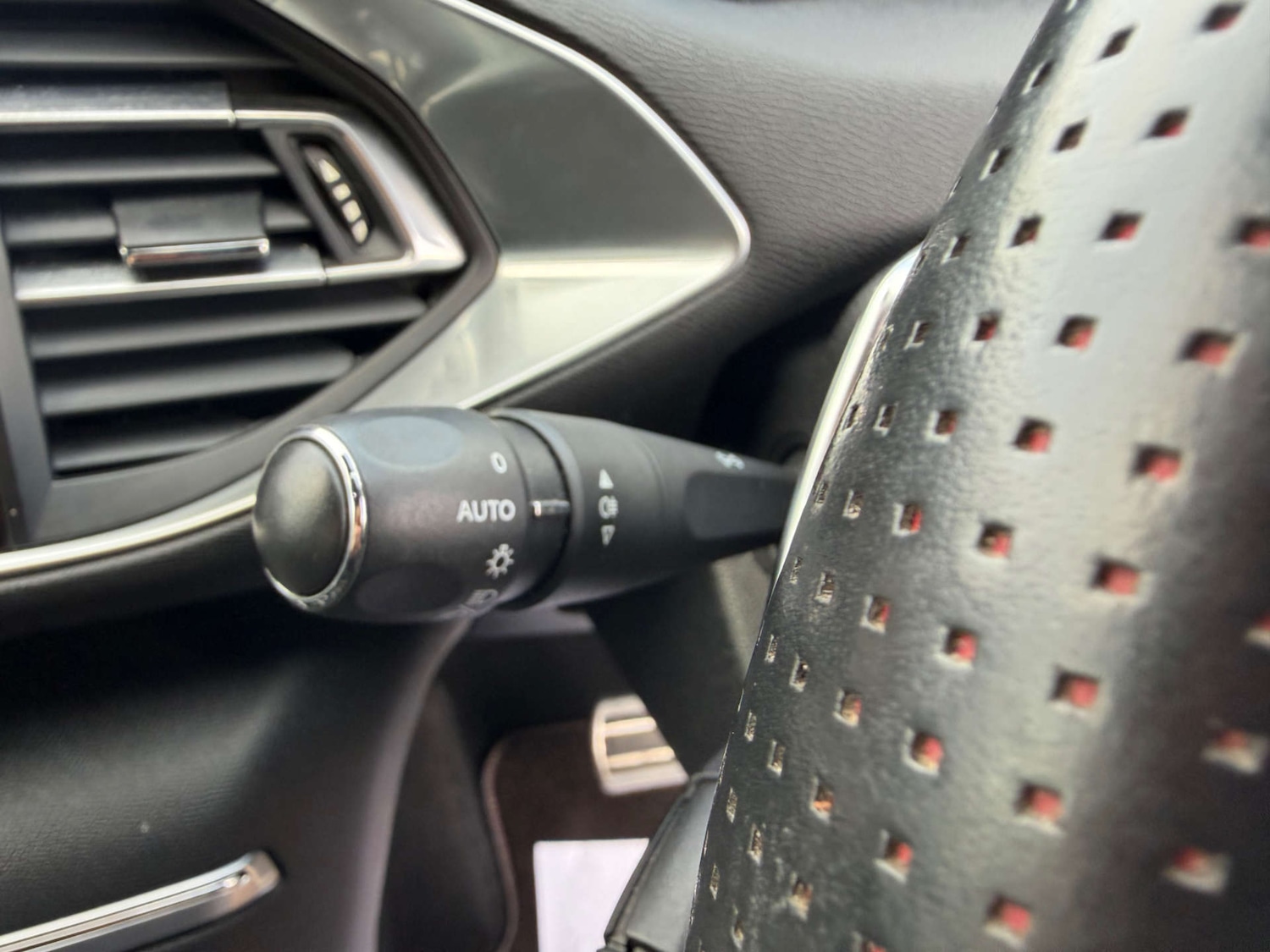 Used Peugeot 308 2016 for sale - 77378358: Photo 12