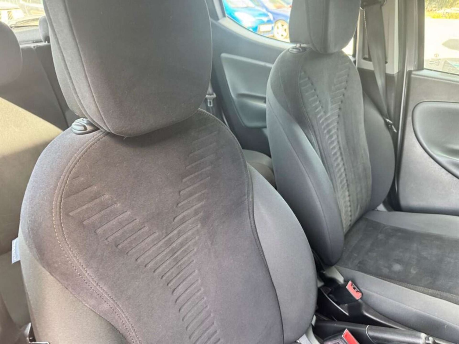 Used Chrysler Ypsilon 2013 for sale - 76933014: Photo 13