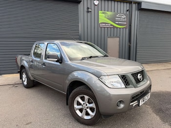 Used Nissan Navara 2015 for sale - 76476783: Photo