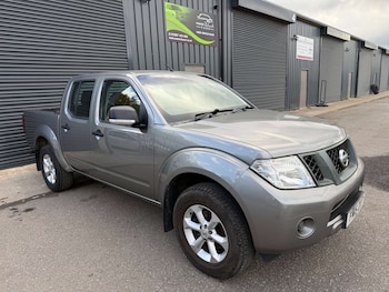 Used Nissan Navara 2015 for sale - 76476783: Photo