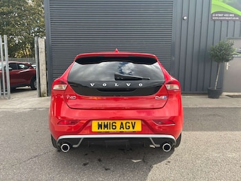 Used Volvo V40 2016 for sale - 79606825: Photo
