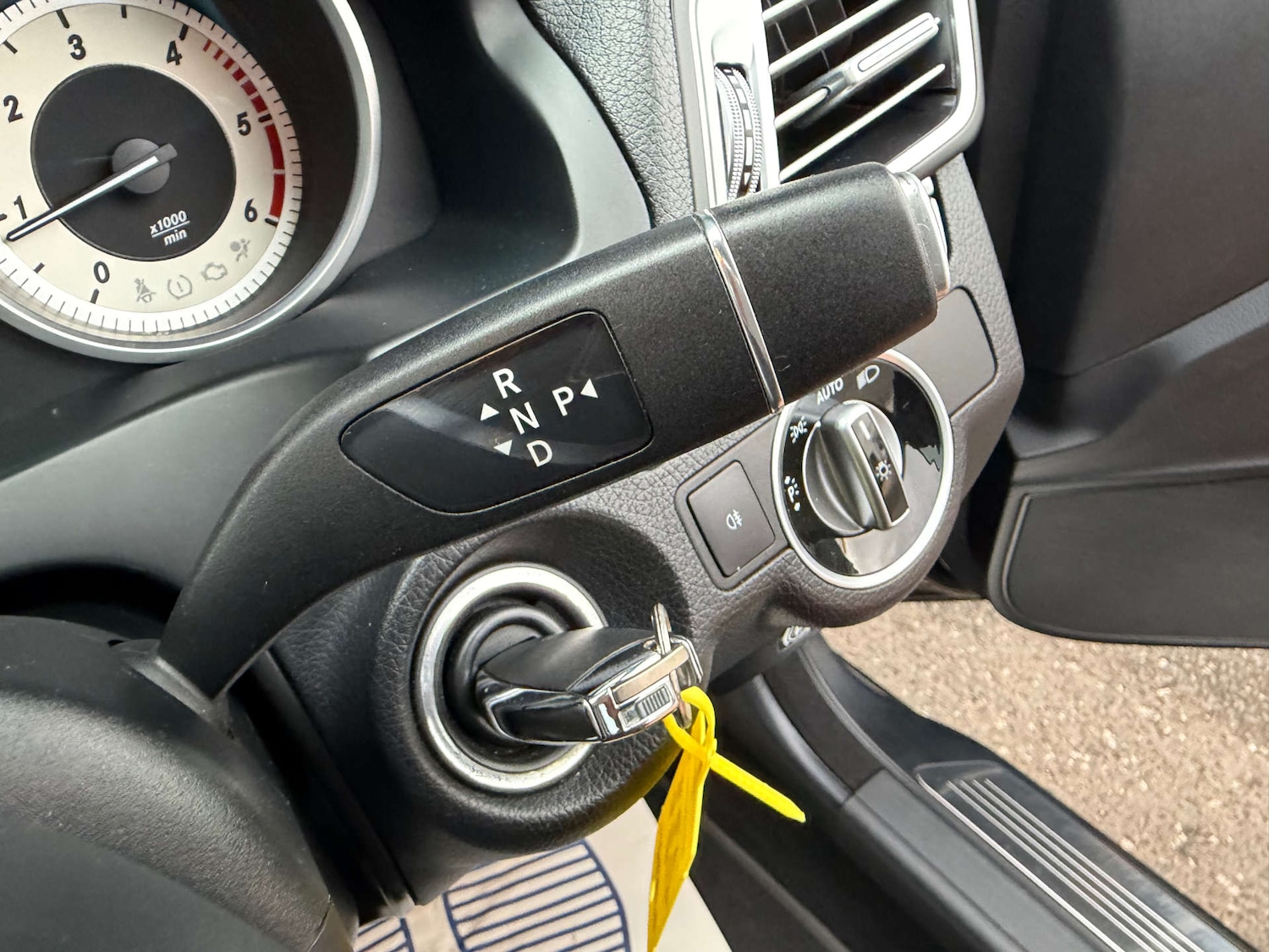 Used Mercedes-Benz E Class 2015 for sale - 76476738: Photo 19