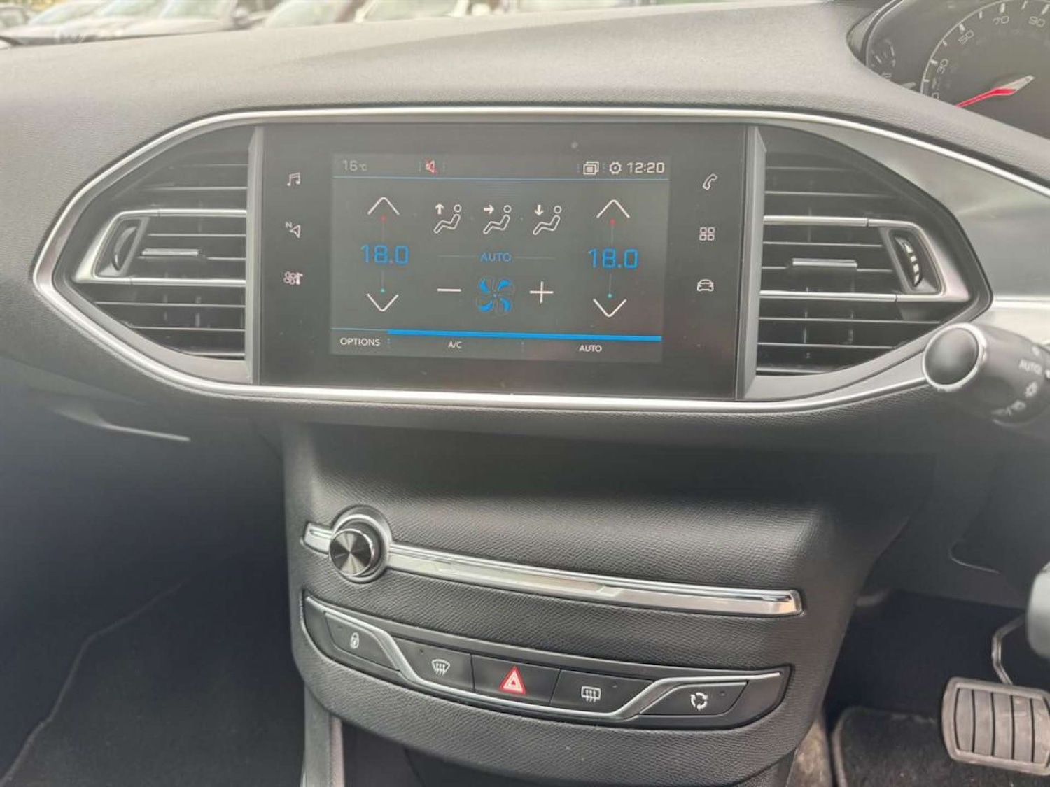 Used Peugeot 308 2019 for sale - 76476744: Photo 29
