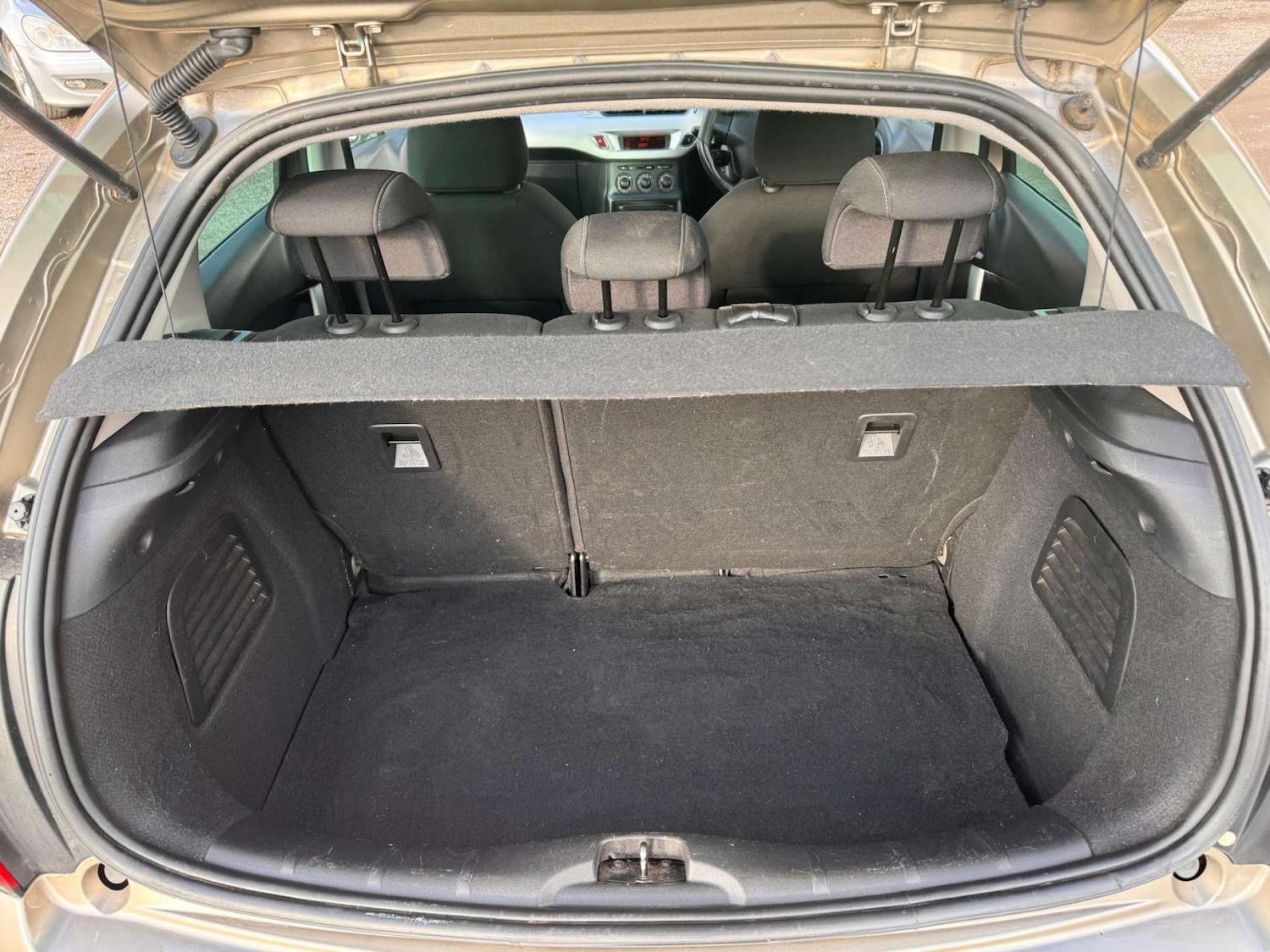 Used Citroen C3 2011 for sale - 78134652: Photo 6