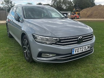 Used Volkswagen Passat 2022 for sale - 79698600: Photo