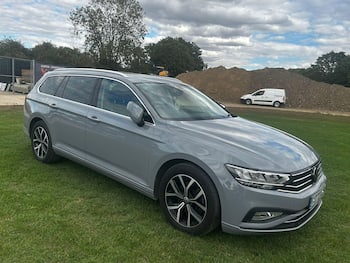 Used Volkswagen Passat 2022 for sale - 79698600: Photo